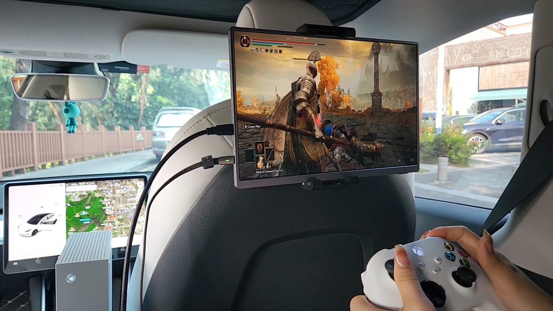 play xbox seires s in the car